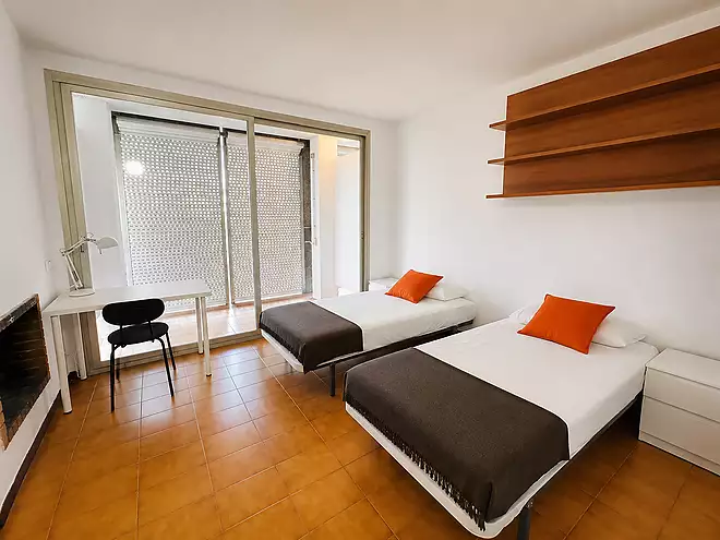 Habitació doble amb terrassa a Migdia